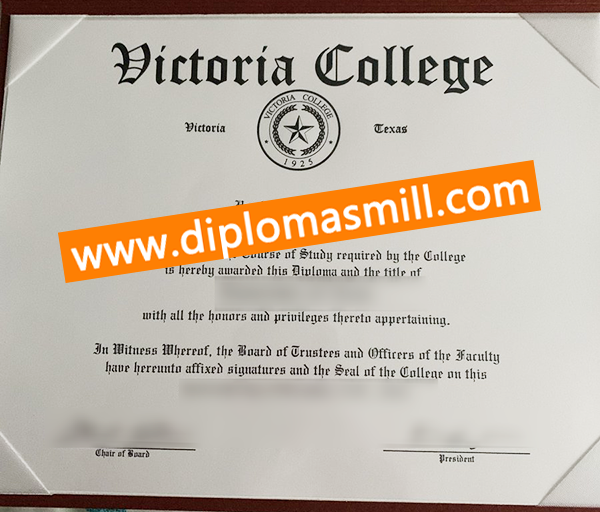 Pick up Victoria College diploma online